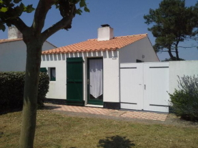 Maison conviviale : piscine chauffée, tennis, proche mer - FR-1-231-305